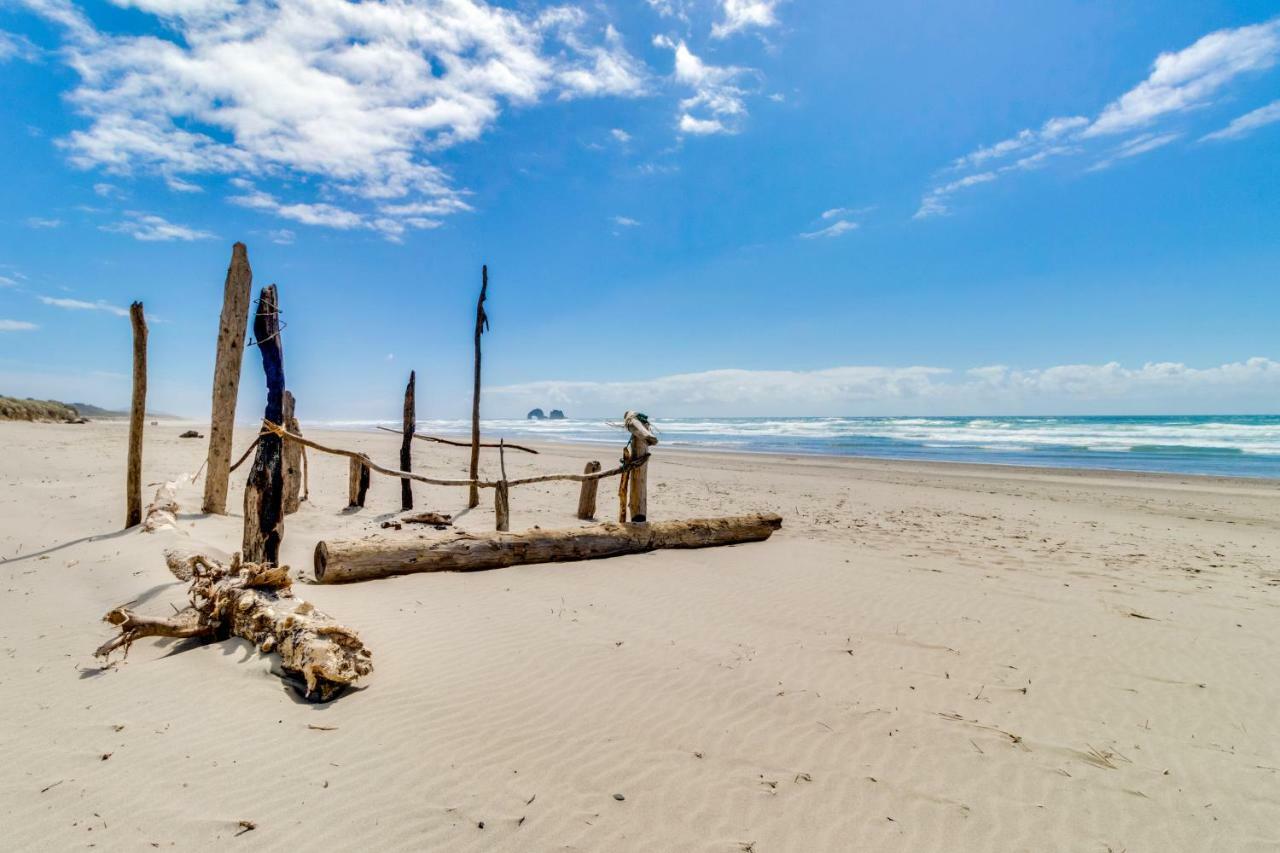 ロックアウェイ・ビーチ Chris'S Oceanfront Getawayヴィラ エクステリア 写真